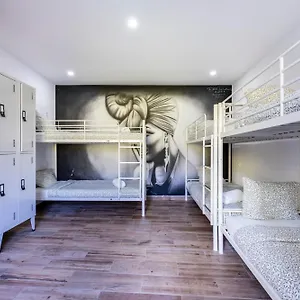  Hostel The Macarena Portugal