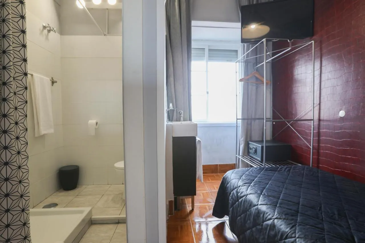 V Dinastia Hotel Lisbon 2*,