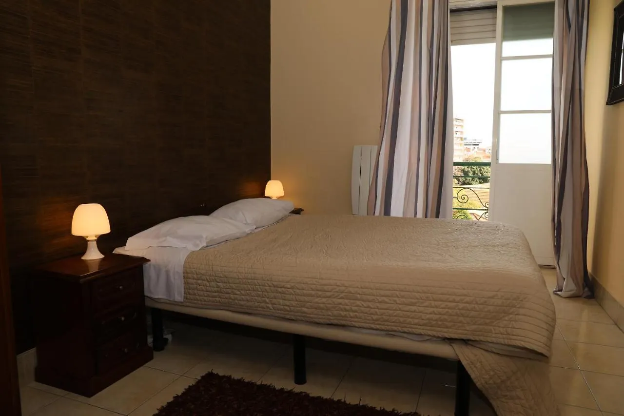 V Dinastia Hotel Lisbon 2*,