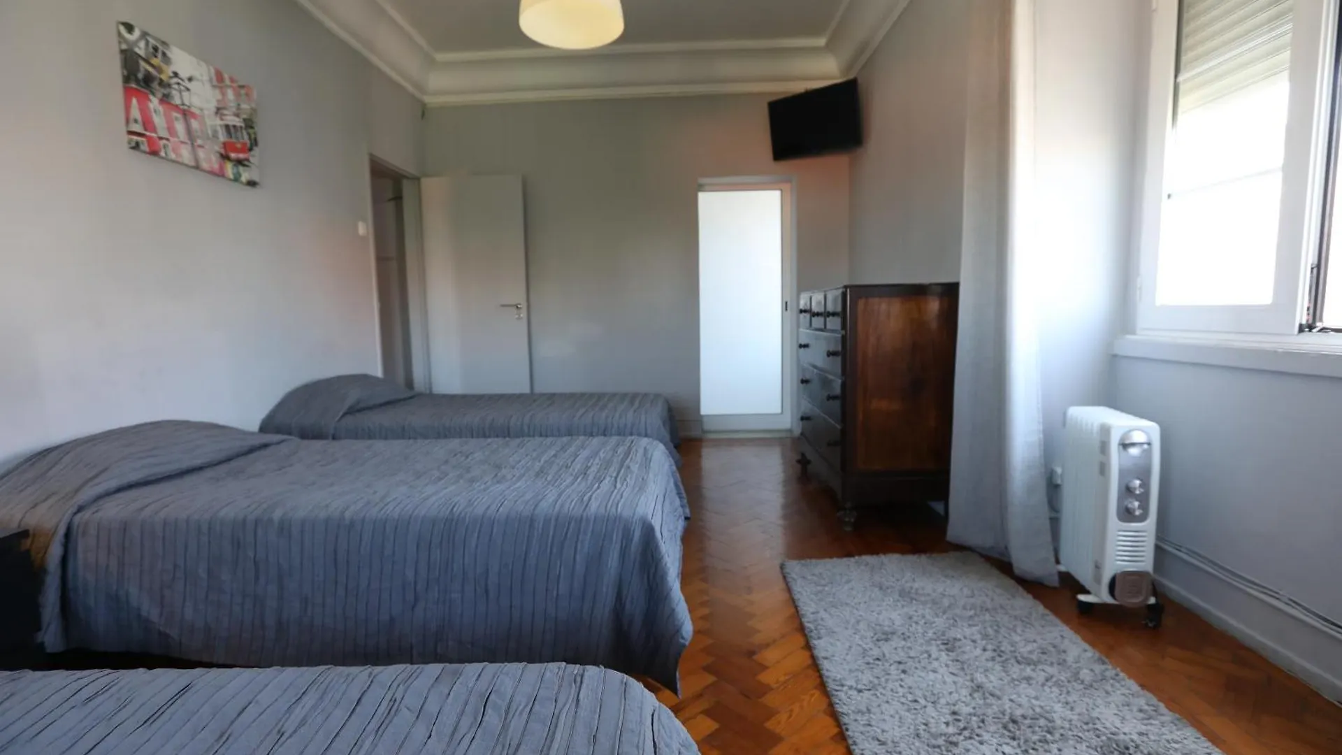 V Dinastia Hotel Lisbon 2*,